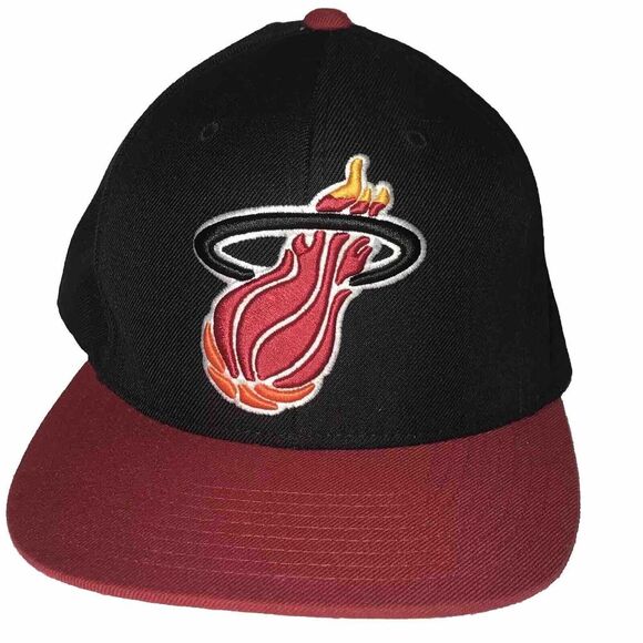 Mitchell & Ness Other - Miami Heat Hat Mitchell & Ness NBA Hardwood Classics Snapback HWC Black Red